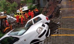 pune-rains:-4-kids-among-15-killed-in-kondhwa-wall-collapse