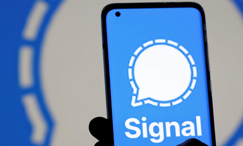 Утечка номеров. Приложение Signal. Сигнал мессенджер. Signal мессенджер логотип. Cellebrite сигнал.