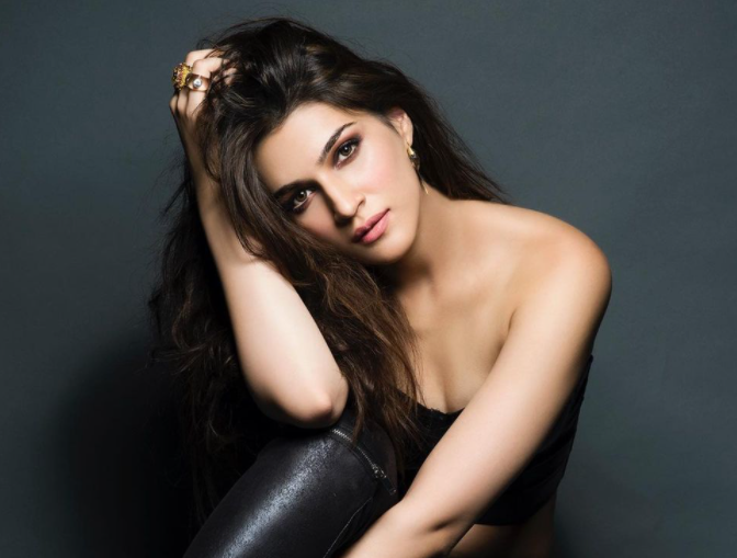Kriti Sanon Spells Elegance In Brown Slip Top And Check Pants, Check Out  The Diva's Sexy Pictures â€“ Latest News Headlines l Politics, Cricket,  Finance, Technology, Celebrity, Business & Gadgets